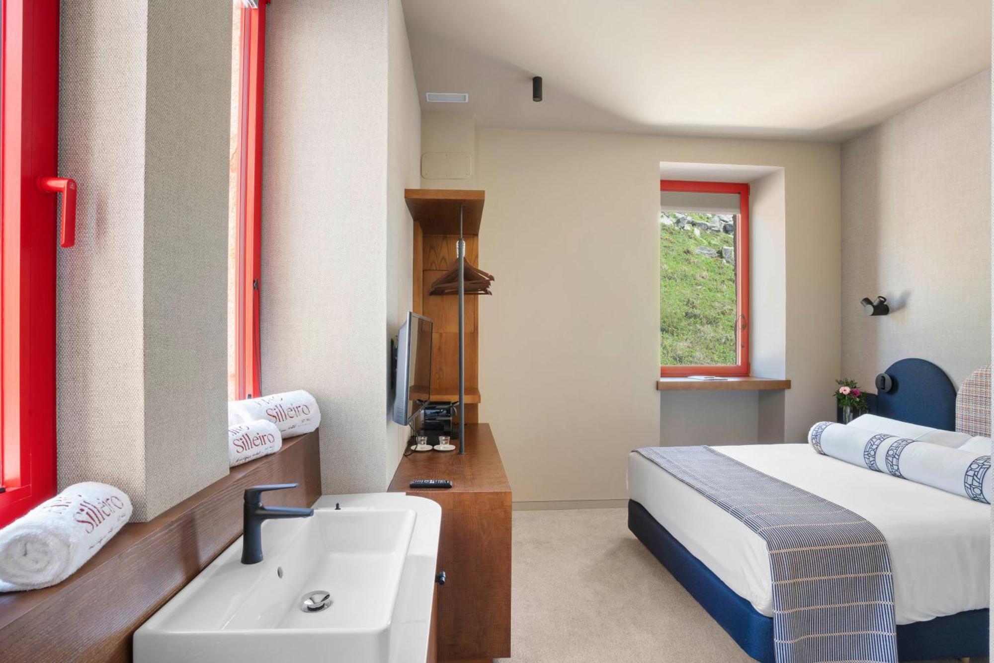 Hotel Boutique Faro Silleiro Baiona Bagian luar foto