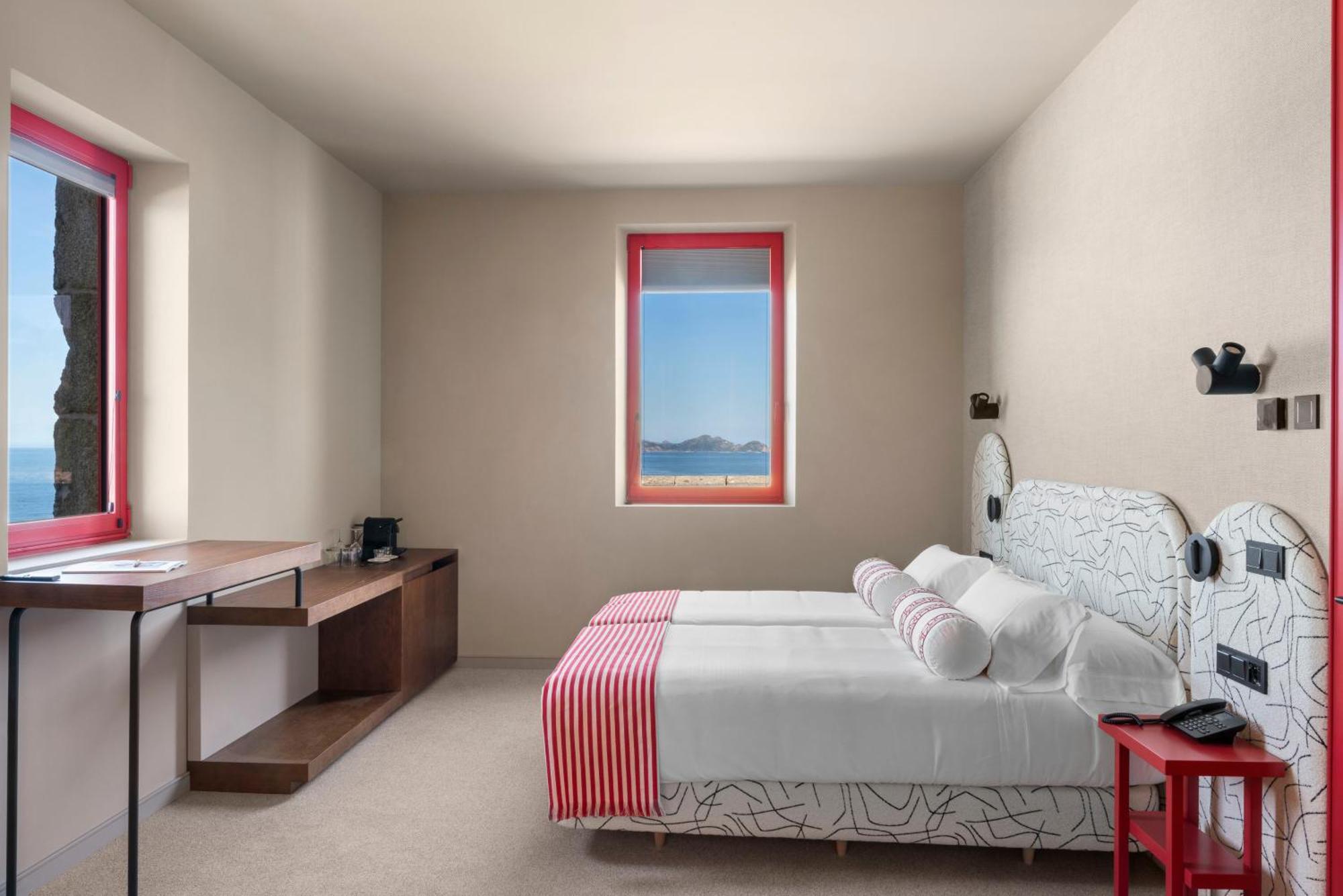 Hotel Boutique Faro Silleiro Baiona Bagian luar foto